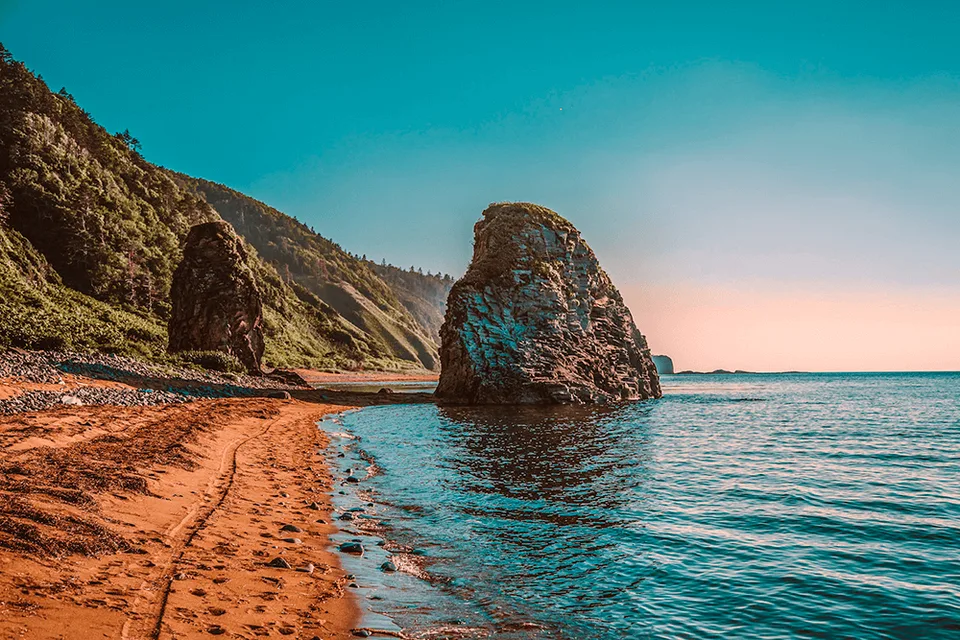 мыс Столбчатый Кунашир