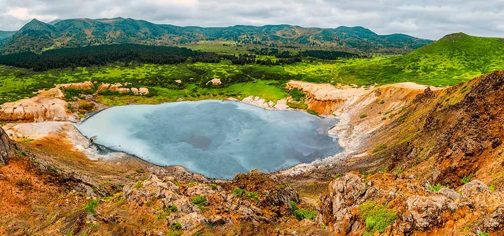 戈洛夫宁破火山口在