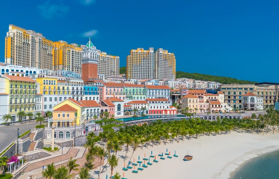 Закат в Сансет-Тауне на Фукуоке